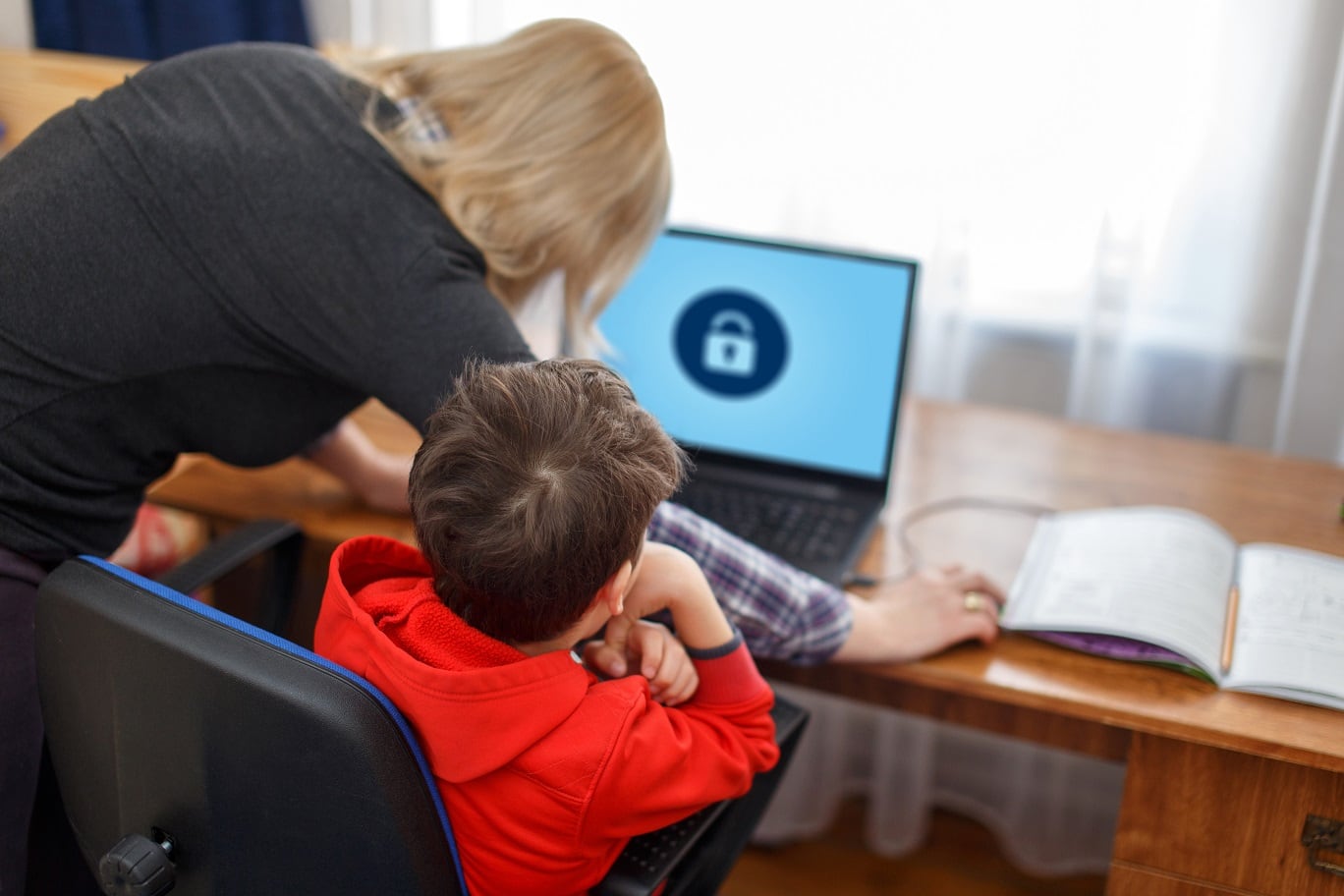 The technology to verify your age without violating your privacy does not exist